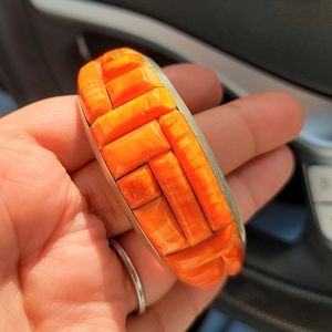 Spiny Oyster Gem Bangle